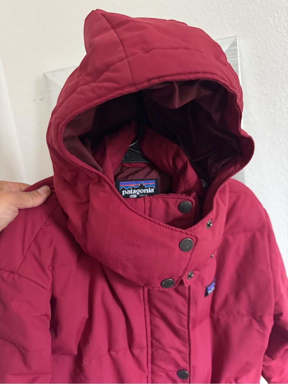 Patagonia Women's Deep Red Quilted Puffer Coat - Picture 4 of 7
